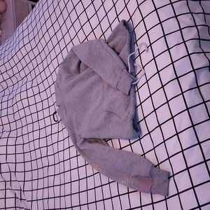 Short grey hoodie